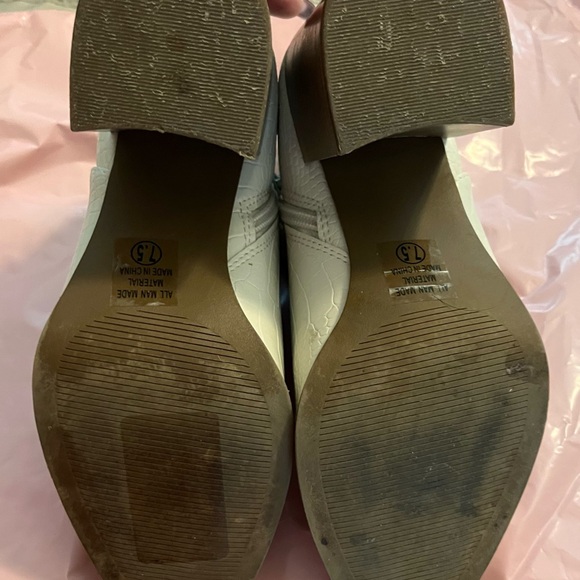 Pink Lily Cream Croc-Embossed Ankle Booties - Picture 4 of 5